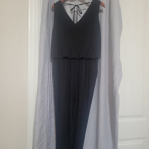 Black Women Jumpsuit - Picture 3 of 4